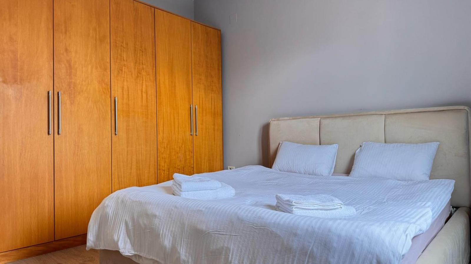 Terrace Flat In Heart Of Tirana Apartment Luaran gambar